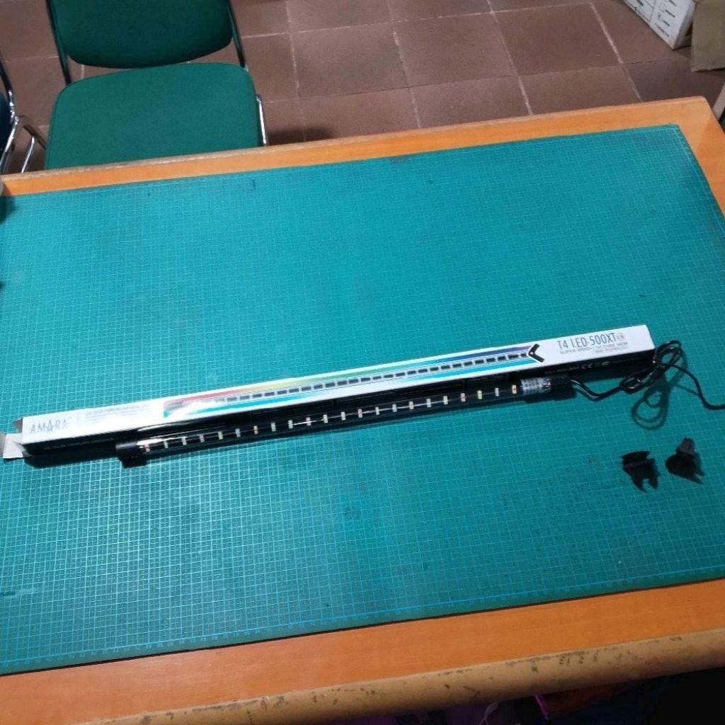 LED Amara T4 Led-500xt  / 6,5 w / 48 cm / 220-240v / 50/60hz /  hijau biru putih merah ( khusus inst