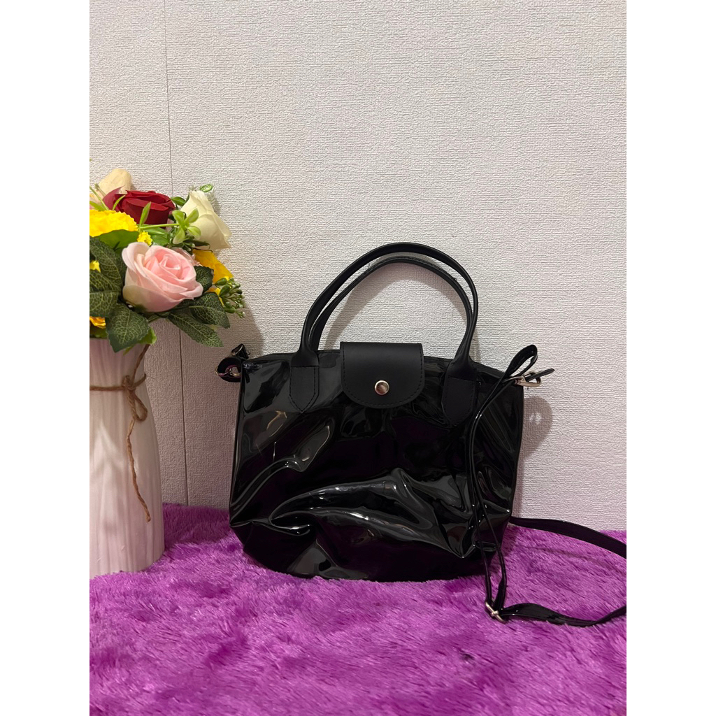 Tas wanita hitam transparan
