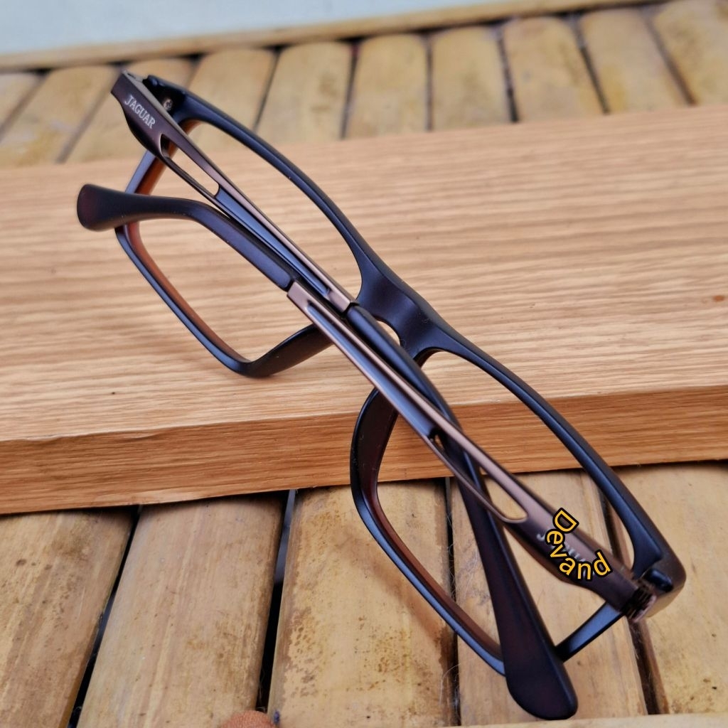 Kacamata Minus Tinggi Lensa Bluecromic Ditipisin Hi Index 1.67 Tidak Cod