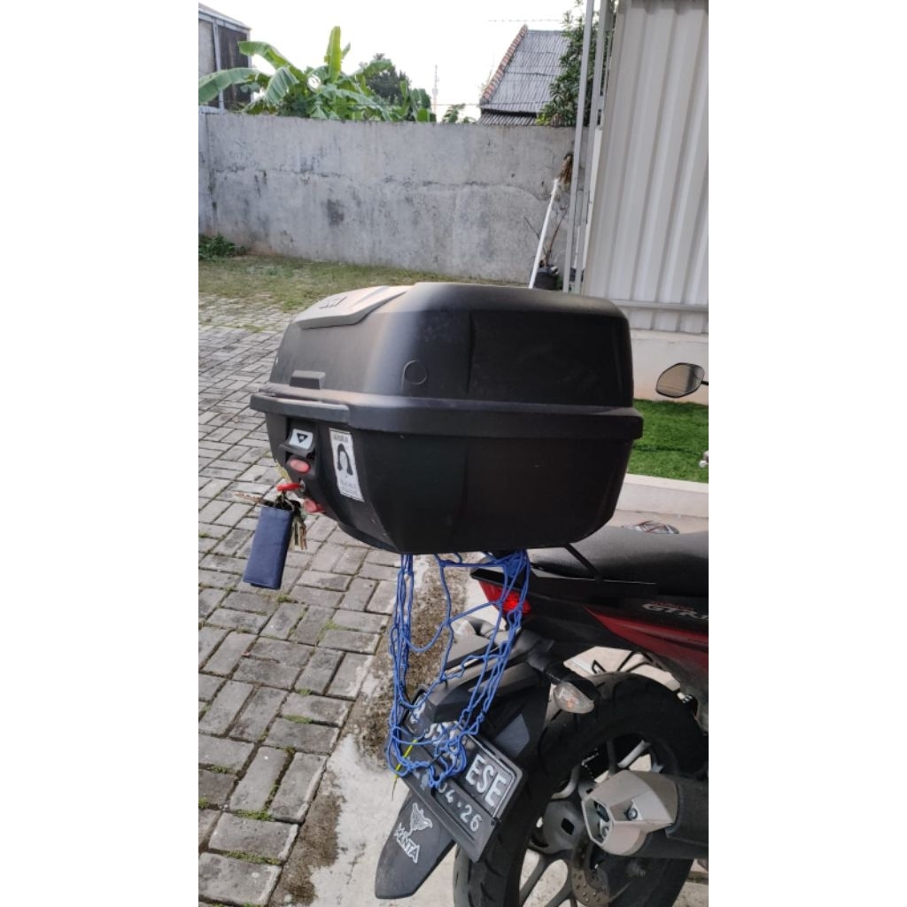 Dijual Box GIVI E43 + Baseplate - SECOND