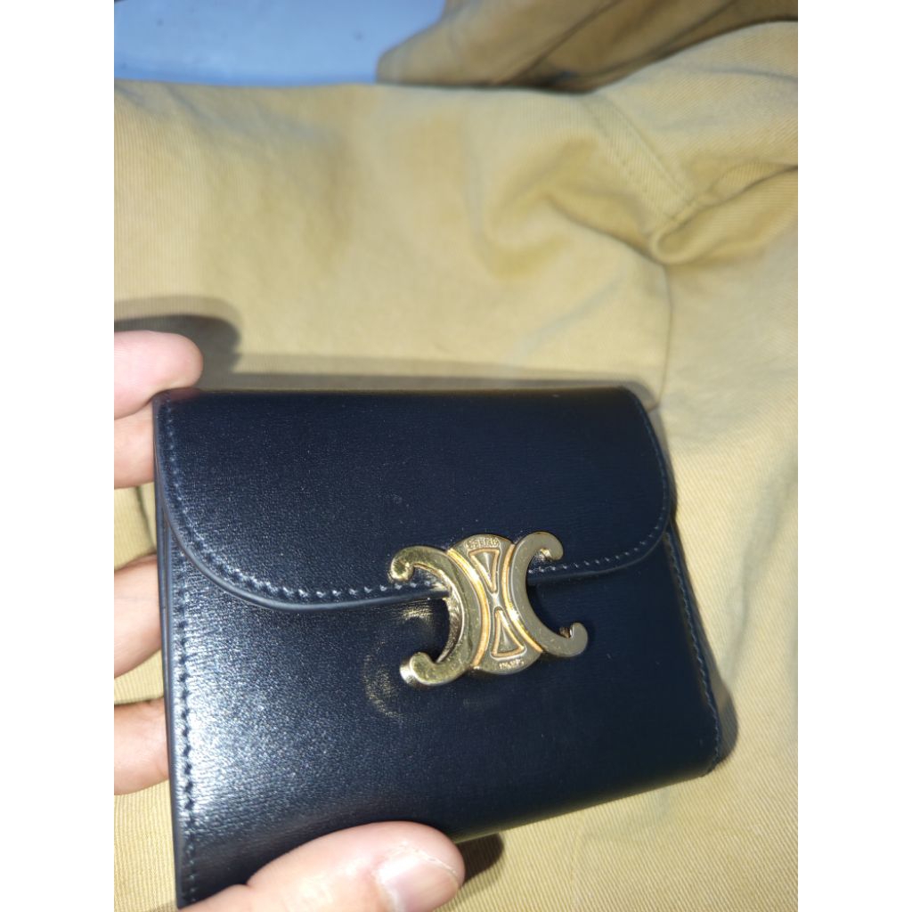 celine triomphe wallet
