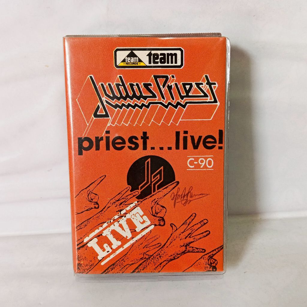 Kaset Judas Priest - Priest... Live
