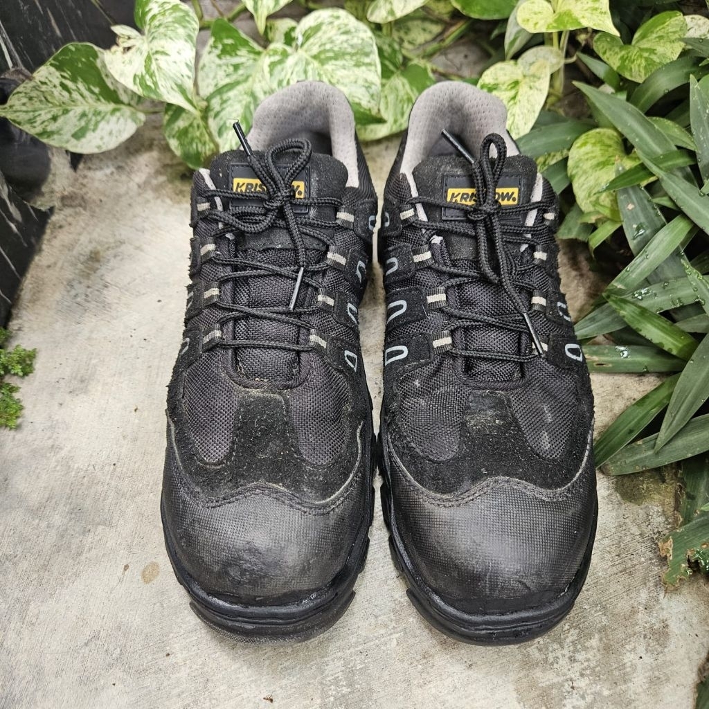 Sepatu safety second krisbow size 42(27cm)