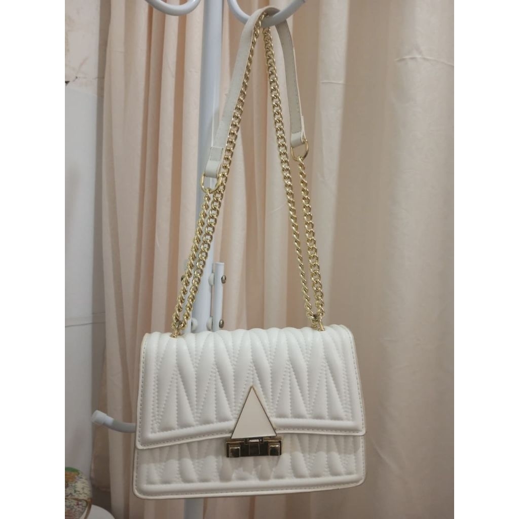 preloved slingbag shoulderbag putih tas kondangan tas putih