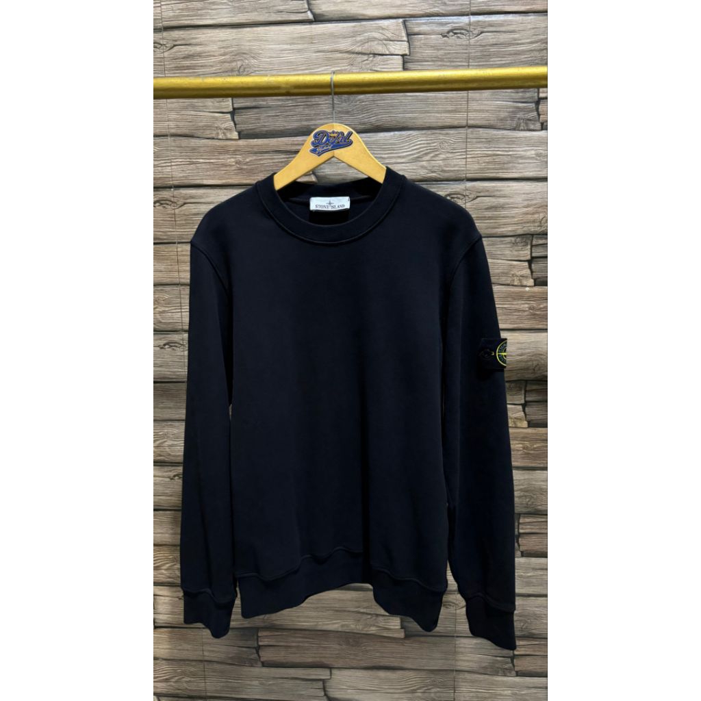 STONE ISLAND CREWNECK - BLACK 02