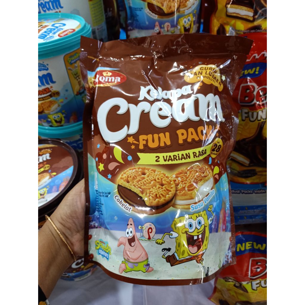 Roma kelapa cream fun pack 2 varian rasa coklat dan susu vanila 278g