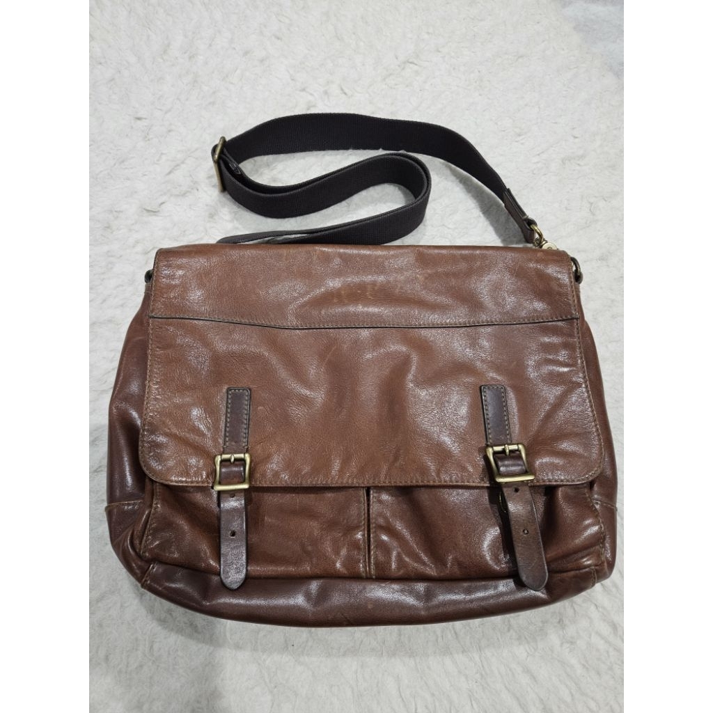 TasFossil Defender Messenger Preloved Cowok warna Brown