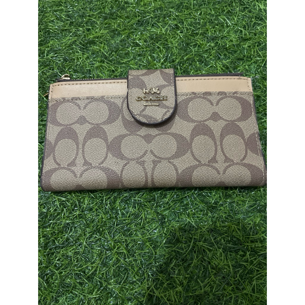 Dompet panjang coach