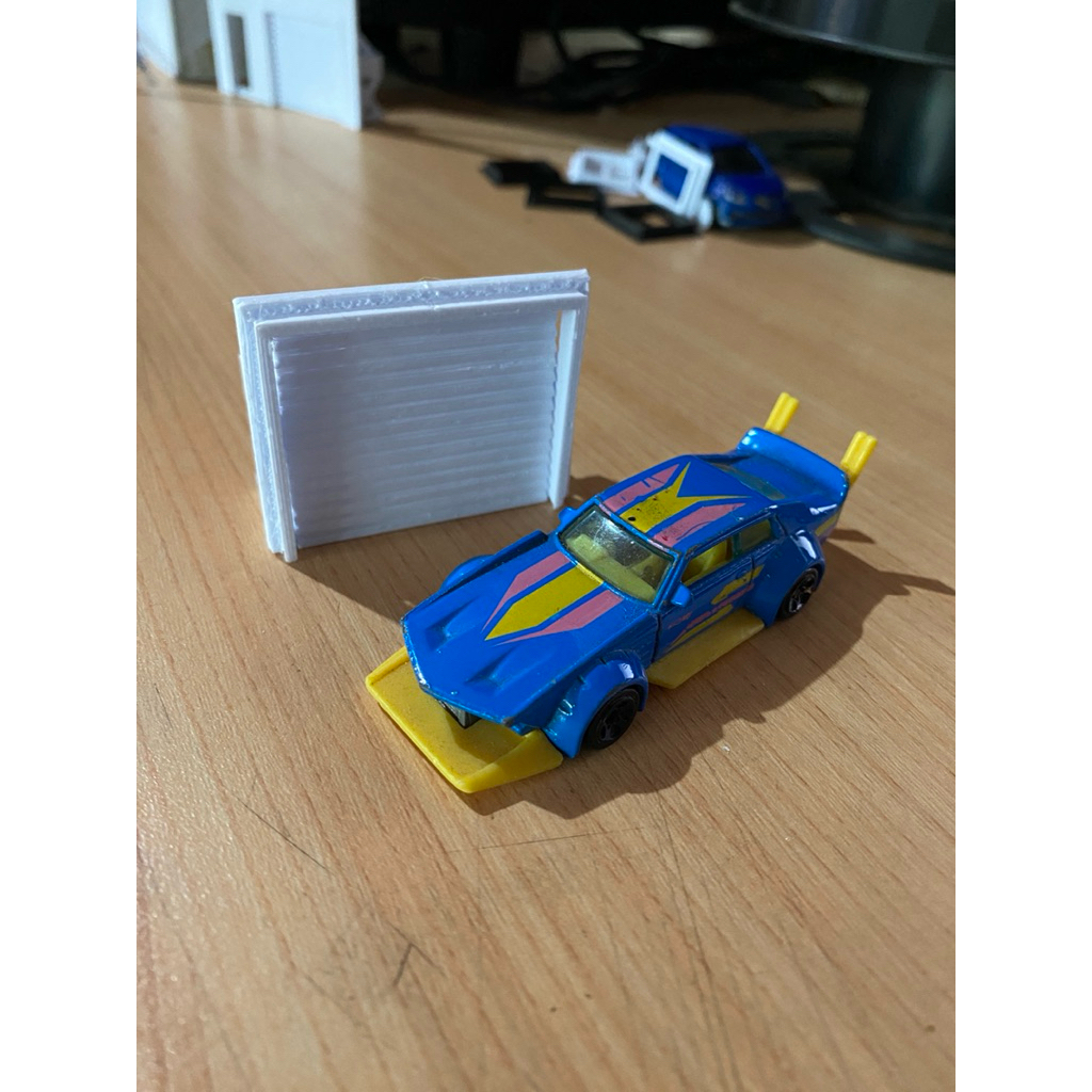 aksesoris diorama pintu garasi