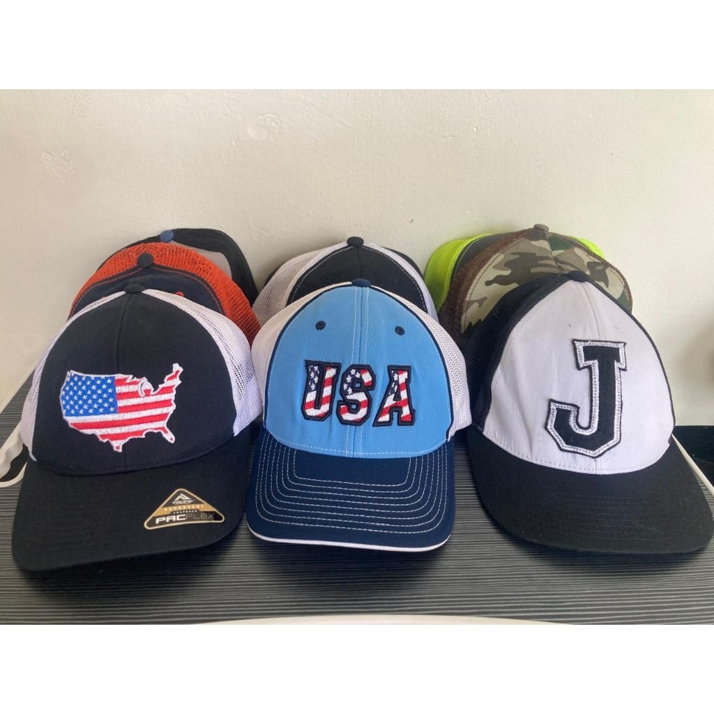 Topi Trucker Builtup dan Setelan