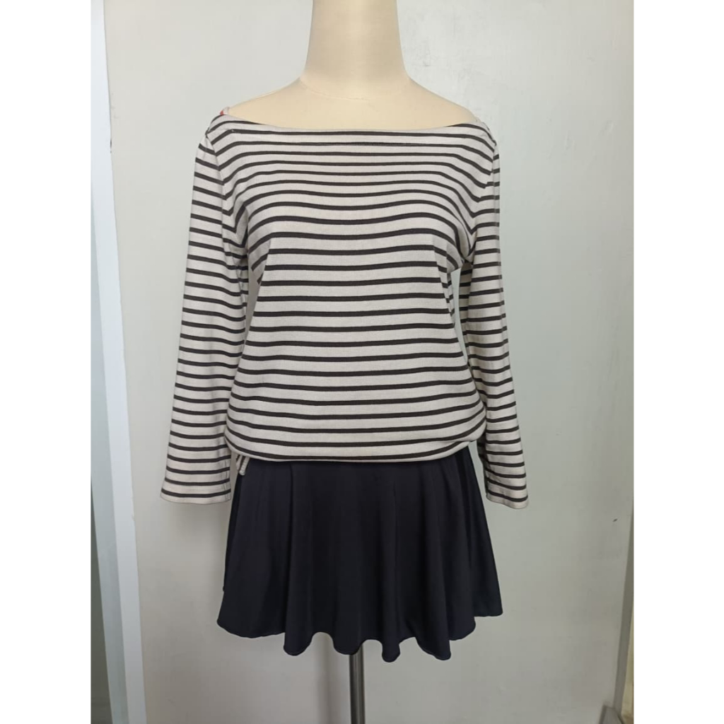 (PRELOVED) UNIQLO SHIRT STRIPE BLACK WHITE BY WDYS