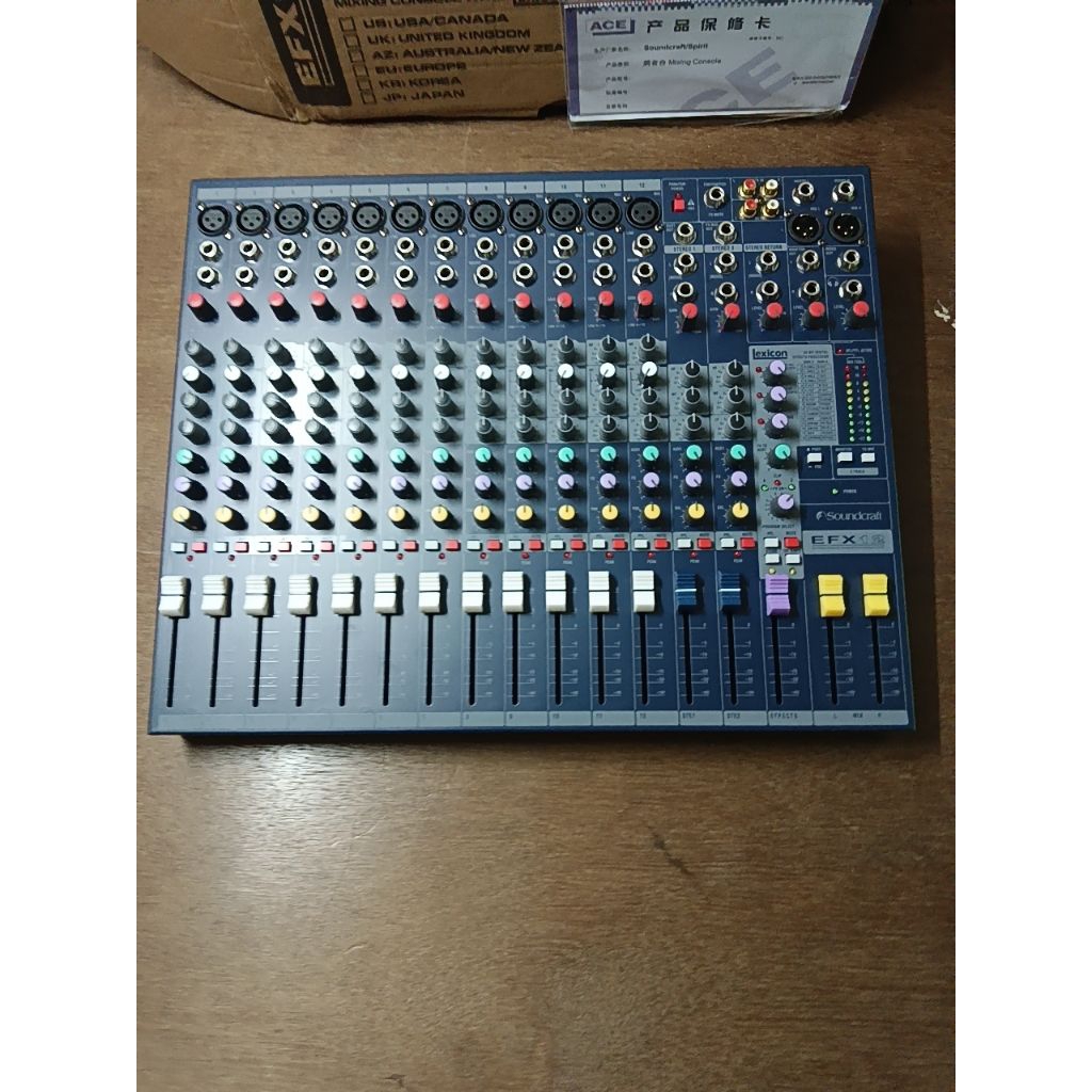 audio mixer soundcraft EFX12 12 channel