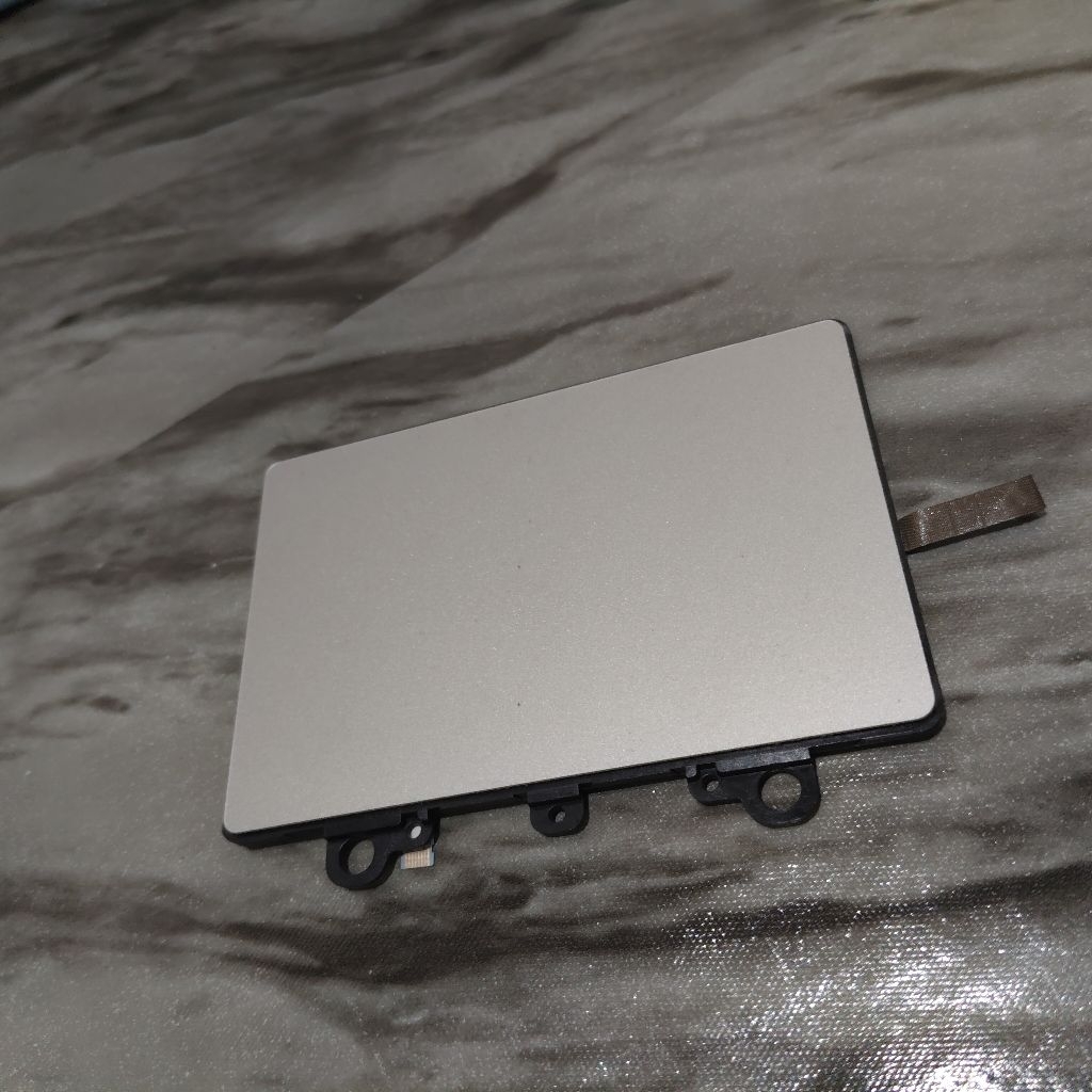 Touchpad mousepad original laptop lenovo IP3-14 IGL05