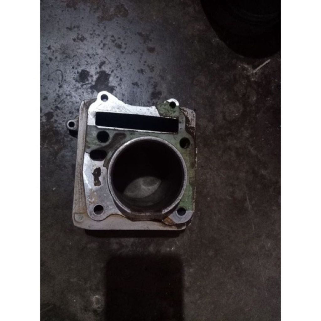blok head motor satria Fu karbu facelift tinggal pasang barang original standar cabutan motor