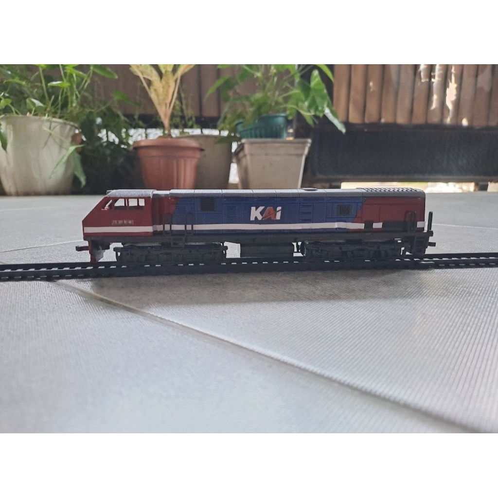 Miniatur lokomotif CC203 RNB 83 48