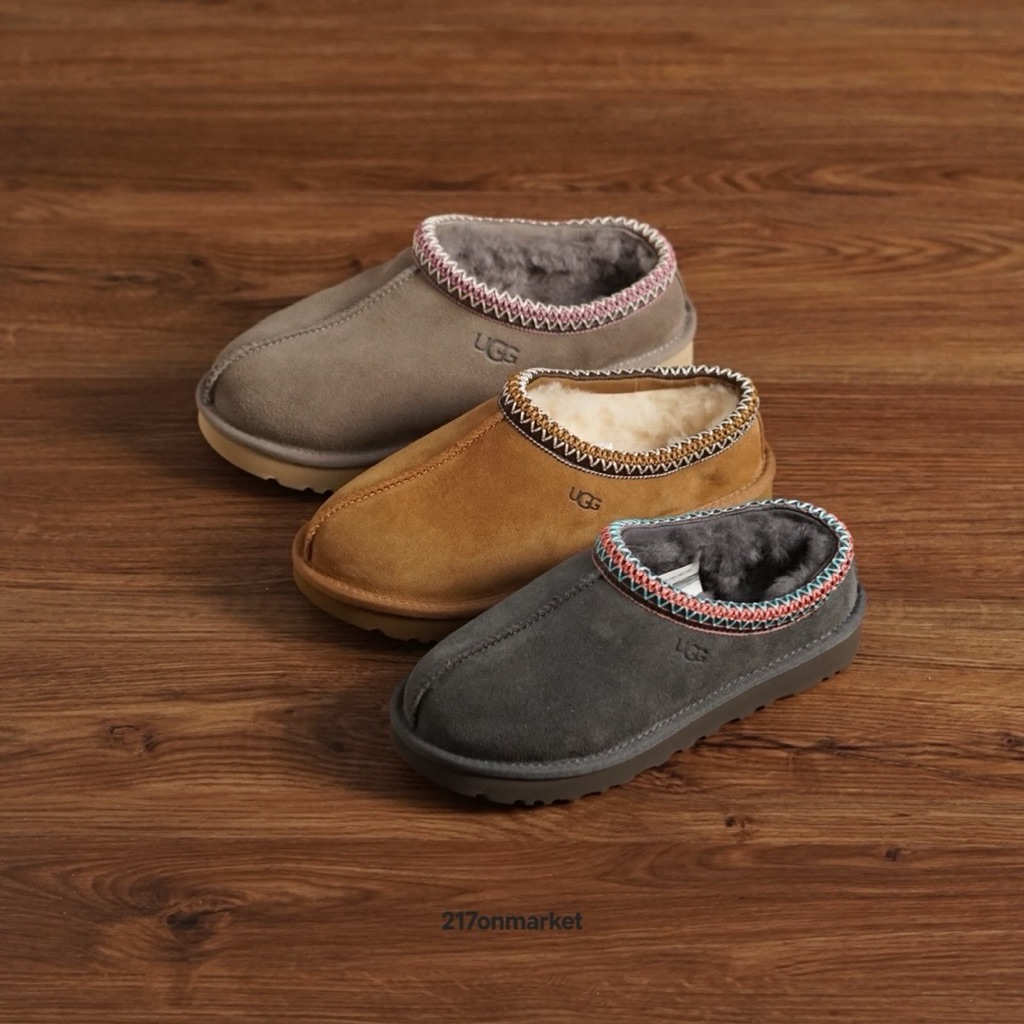Sepatu Slip On UGG Tasman II