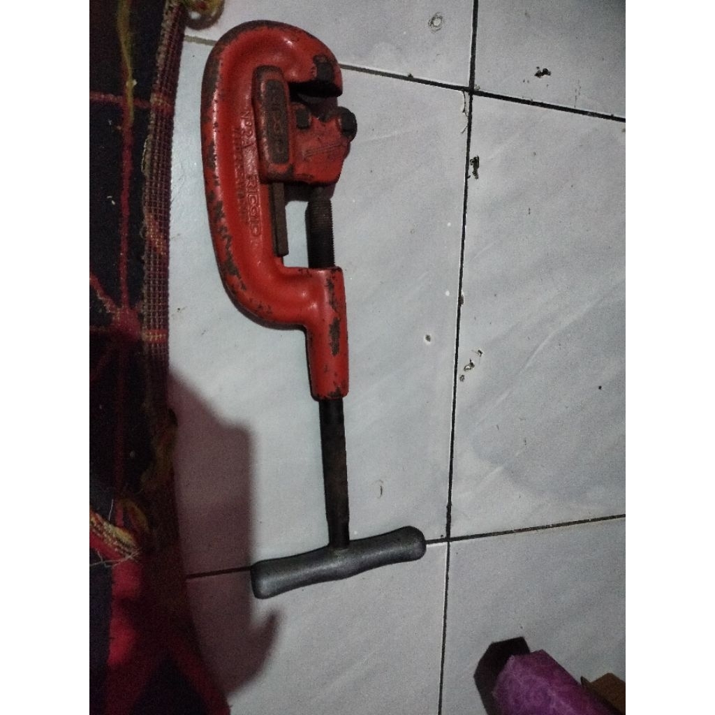 Kunci pemotong pipa RIDGID