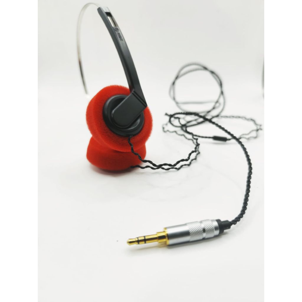 headphones walkman retro