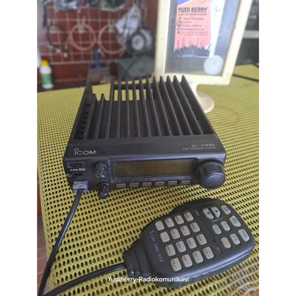 RADIO RIG ICOM IC2100 ASLI JAPAN FREKUENSI VHF POWER 50 WATT LEBIH ICOM IC-220H PERLU DIKOLEKSI NORM