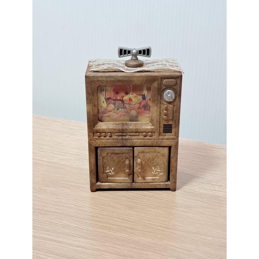 Sylvanian Families - Vintage Coloured TV