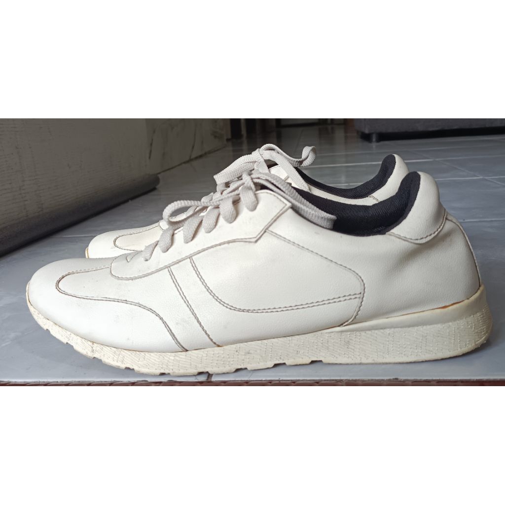 Sepatu Livehaf size 43