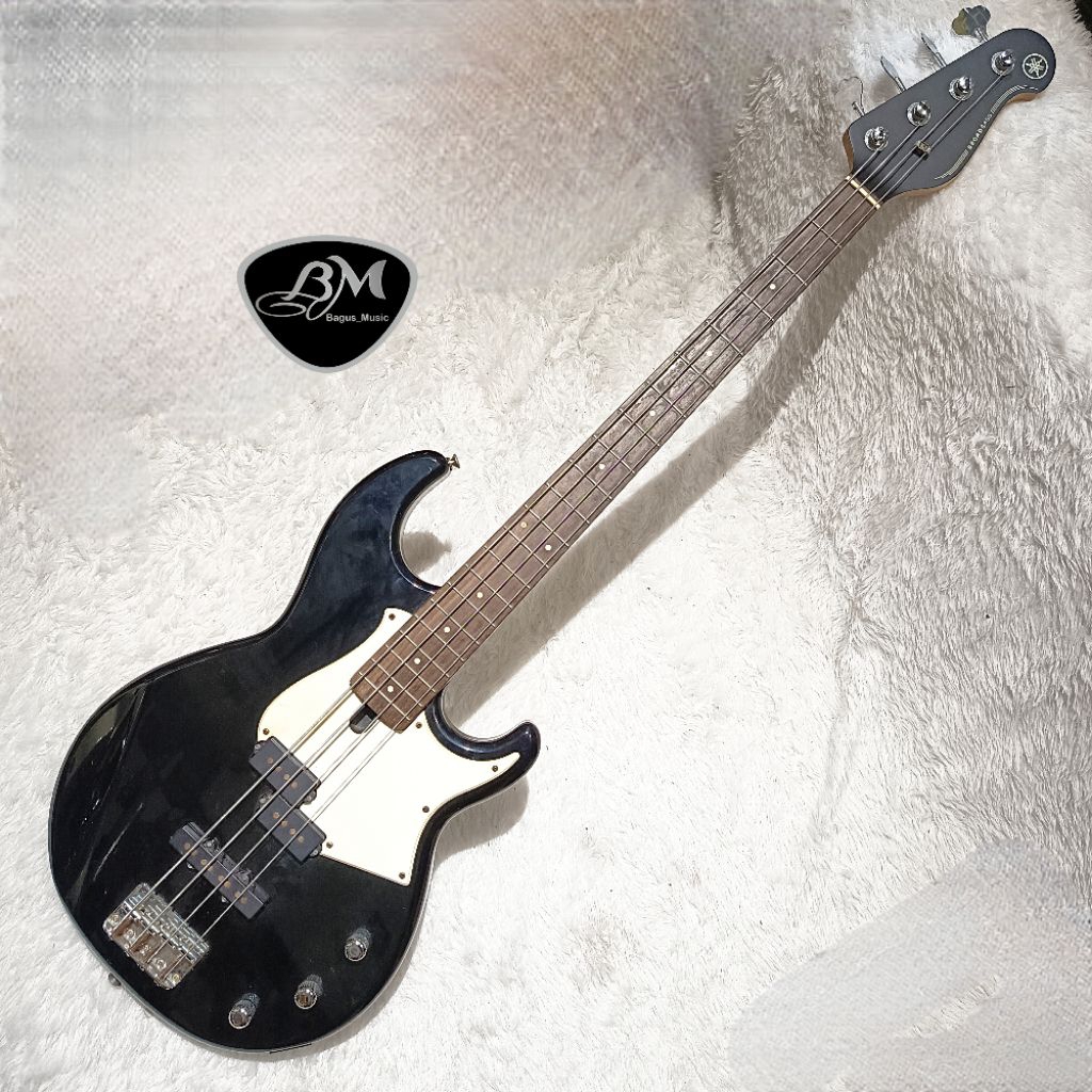 Bass Yamaha BB234 black