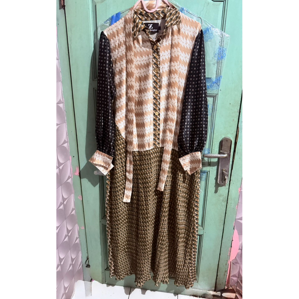 Dress PL like new Zaskia Sungkar ukuran L series empiress