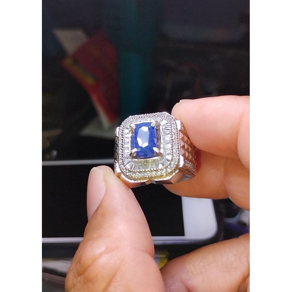 Blue Sapphire Sri Langka warna royal blue + memo