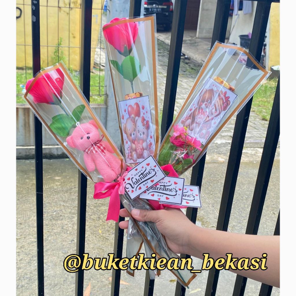 buket valentine/ buket coklat Silverqueen/ buket ulang tahun/ buket mini coklat