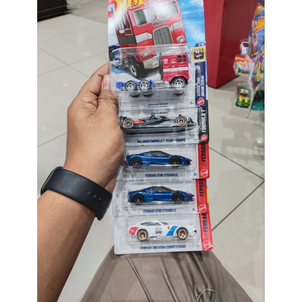 paketan hotwheels murah Ferrari Mcalren F1 optimus prime