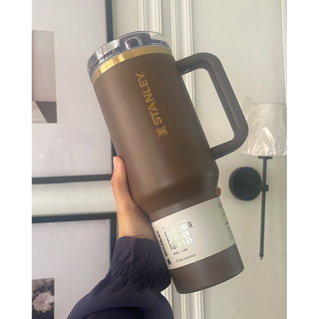 Ready Stanley Jennie Rose Gold Messi Box Gift Hadiah Mewah Tumblr Botol Minum Estetik Owala