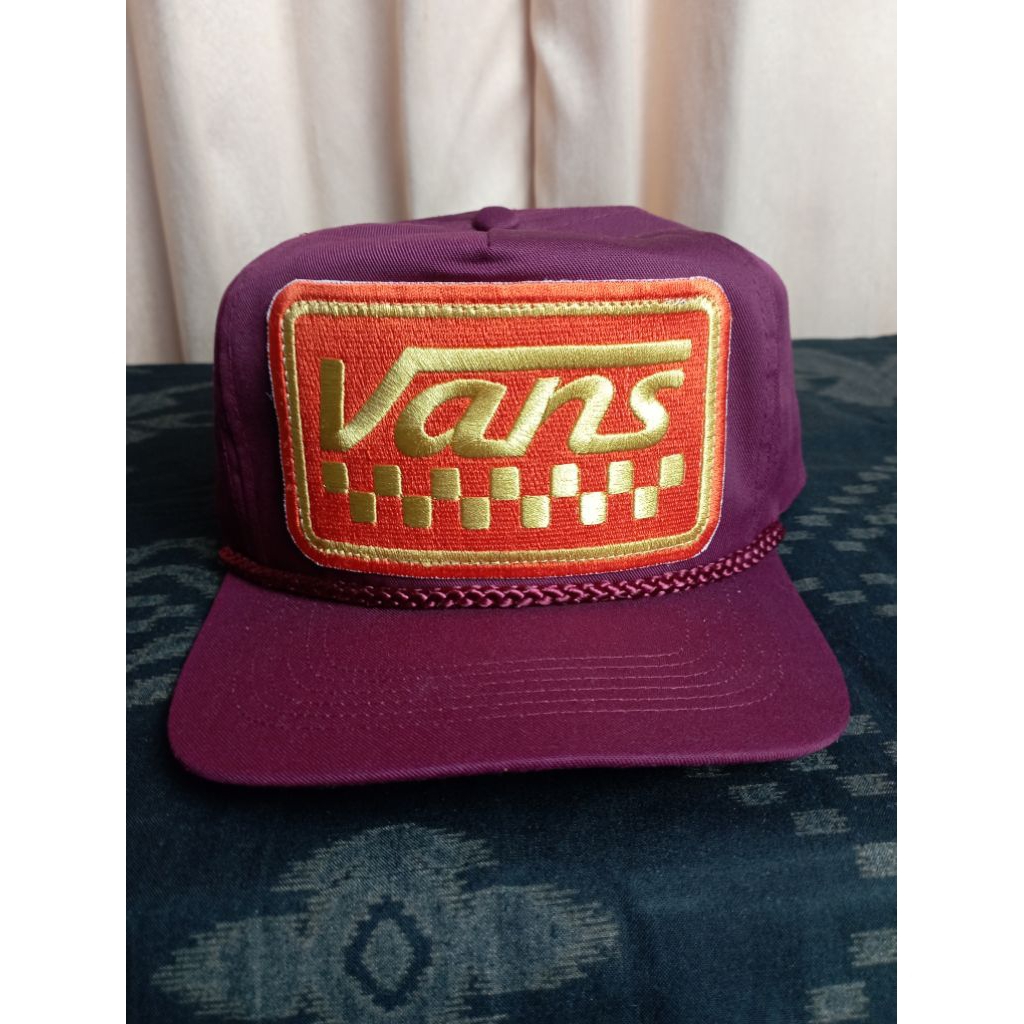 Topi Vintage San Sun ropehat big logo box emblem bordir 'Vans'