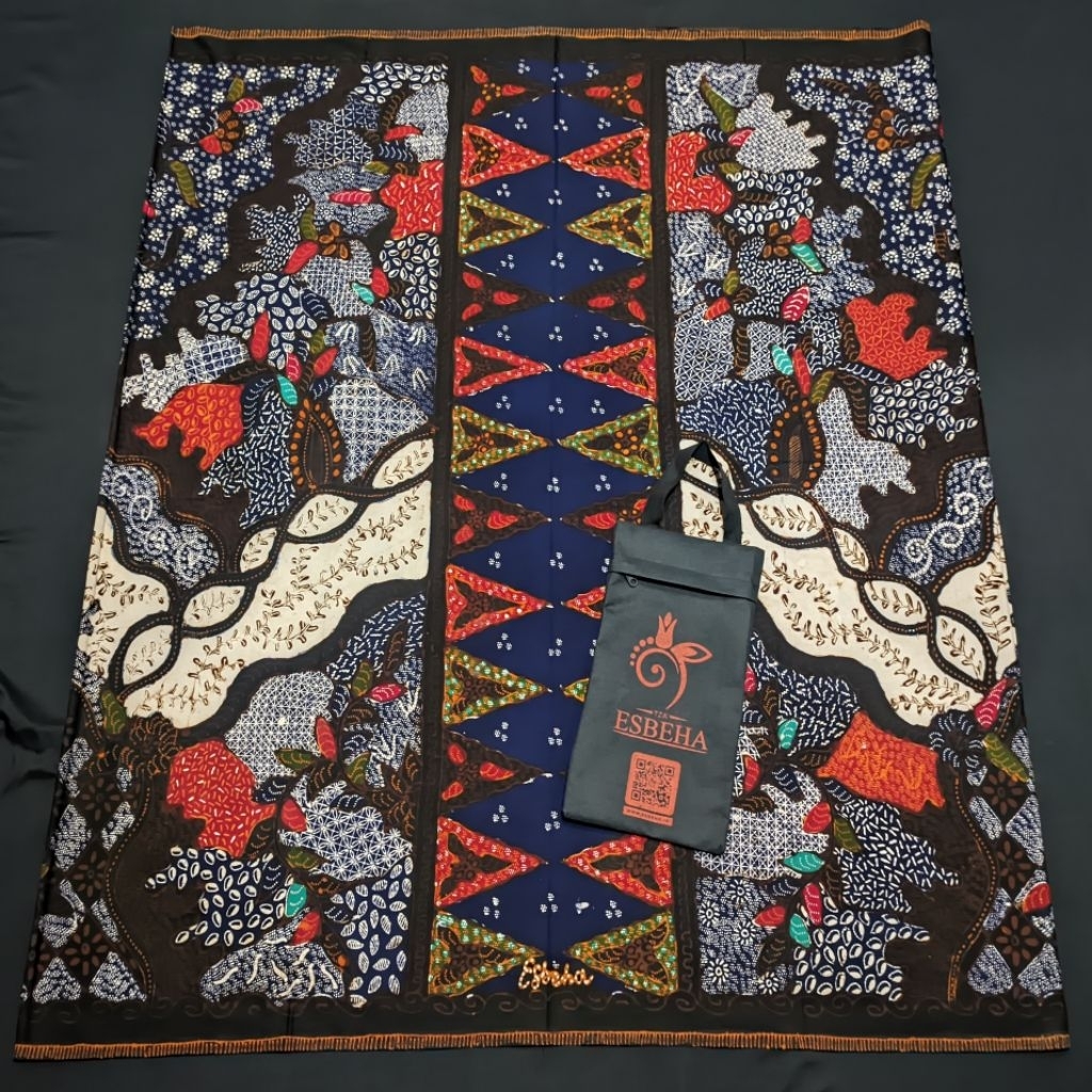 Esbeha : Seri Danurwenda | Sarung Batik Tulis 100%