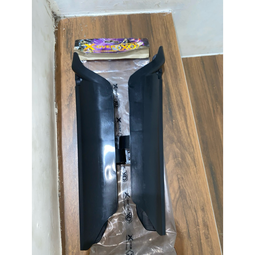 Cover shock klx 150 Tutup shock depan klx 150 s Pelindung shock klx Cover Shock Klx 150 Cover Front 