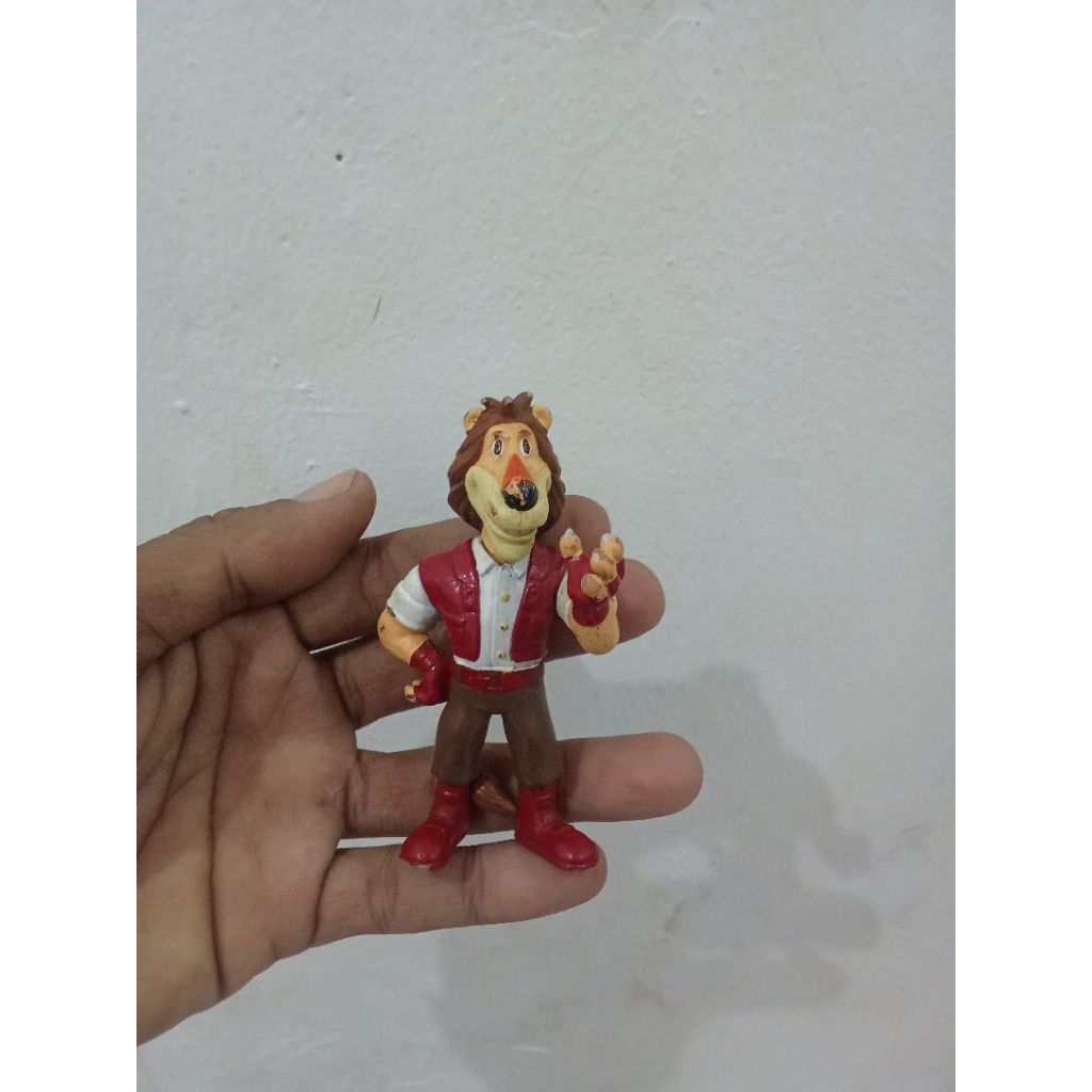 mainan figure singa padle pop