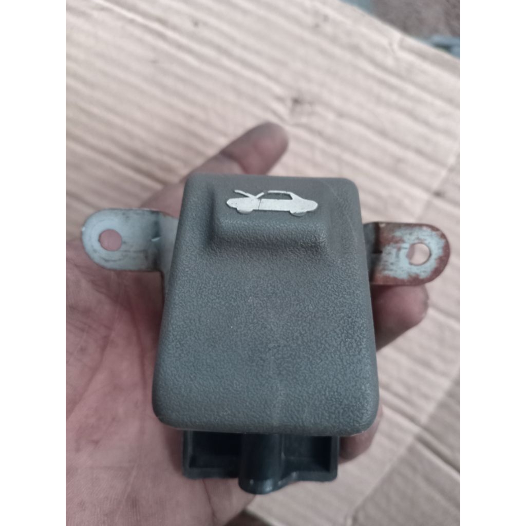 TUAS/PANEL PEMBUKA KAP HYUNDAI ACCENT EXCEL PLUS BREKET