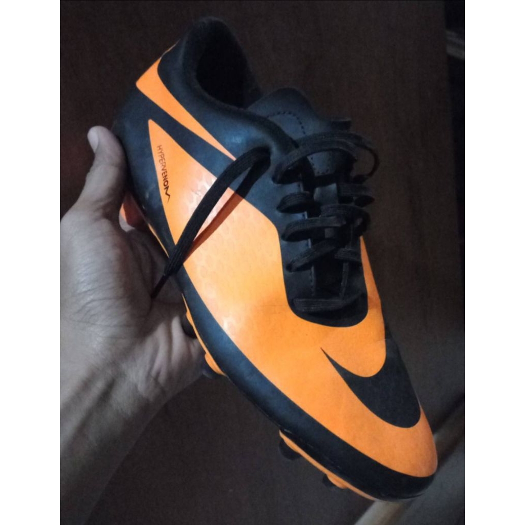 nike hypervenom