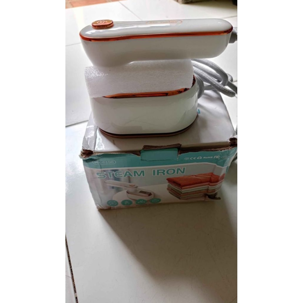 Setrika Uap Pandaoma HX-6198