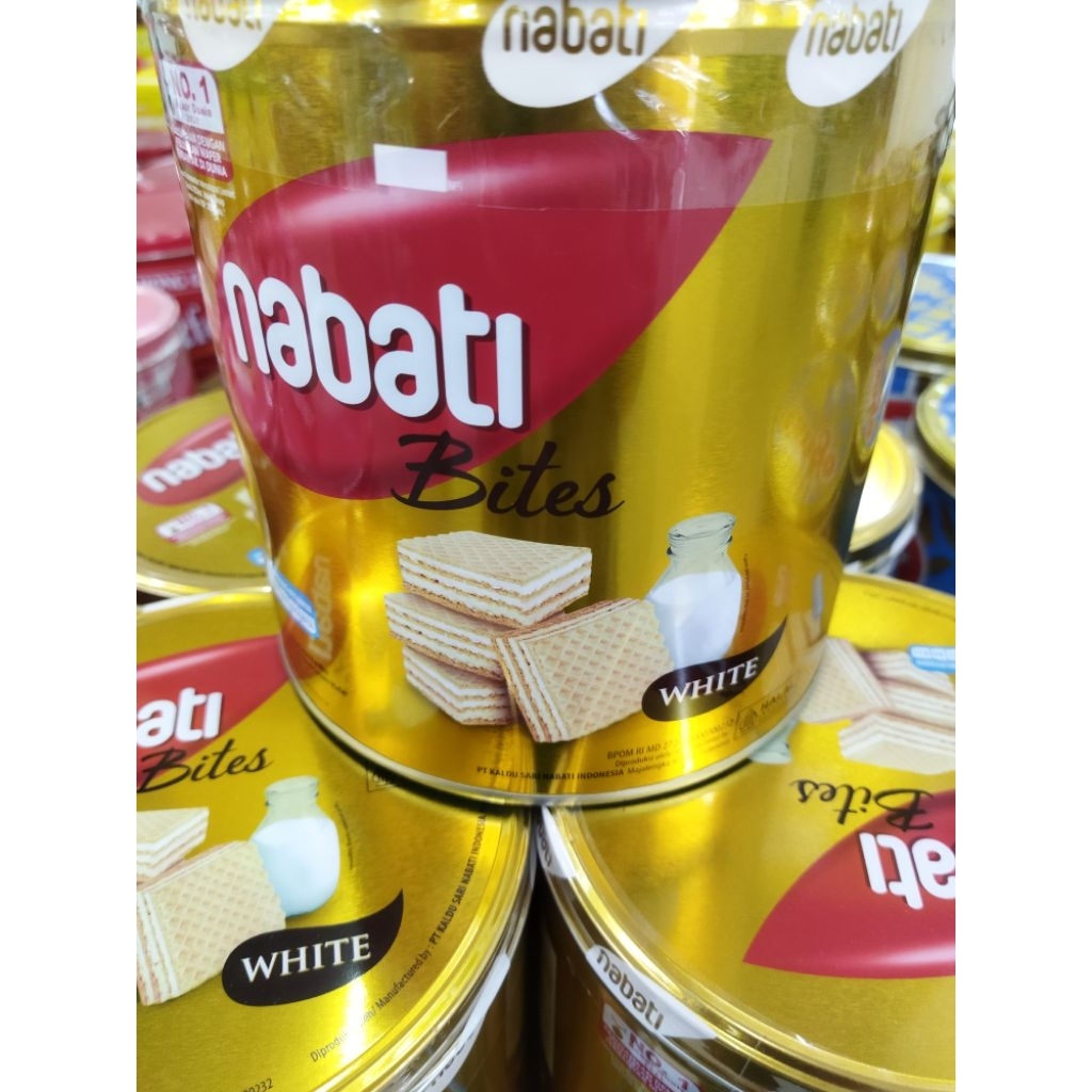 Nabati wafer white kaleng 240gr
