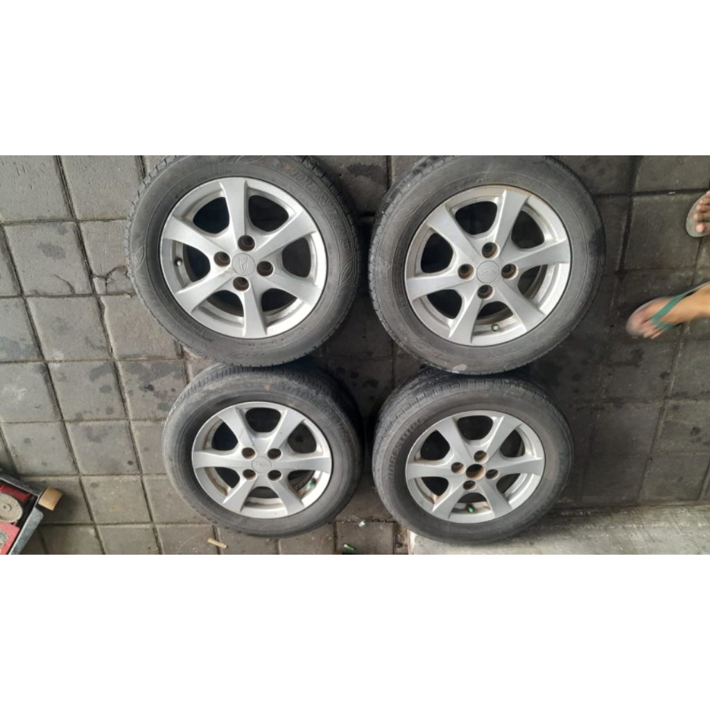 Velg bekas mobil oem copotan agya ring 14 lebat 5 baut 4x100