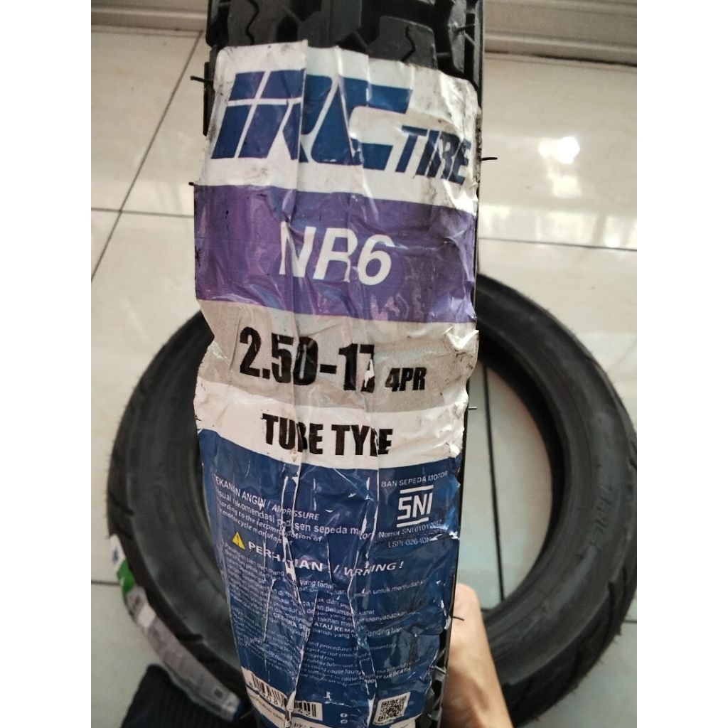 BAN IRC TUBE TYPE UK.250 RING 17 KODE NR6
