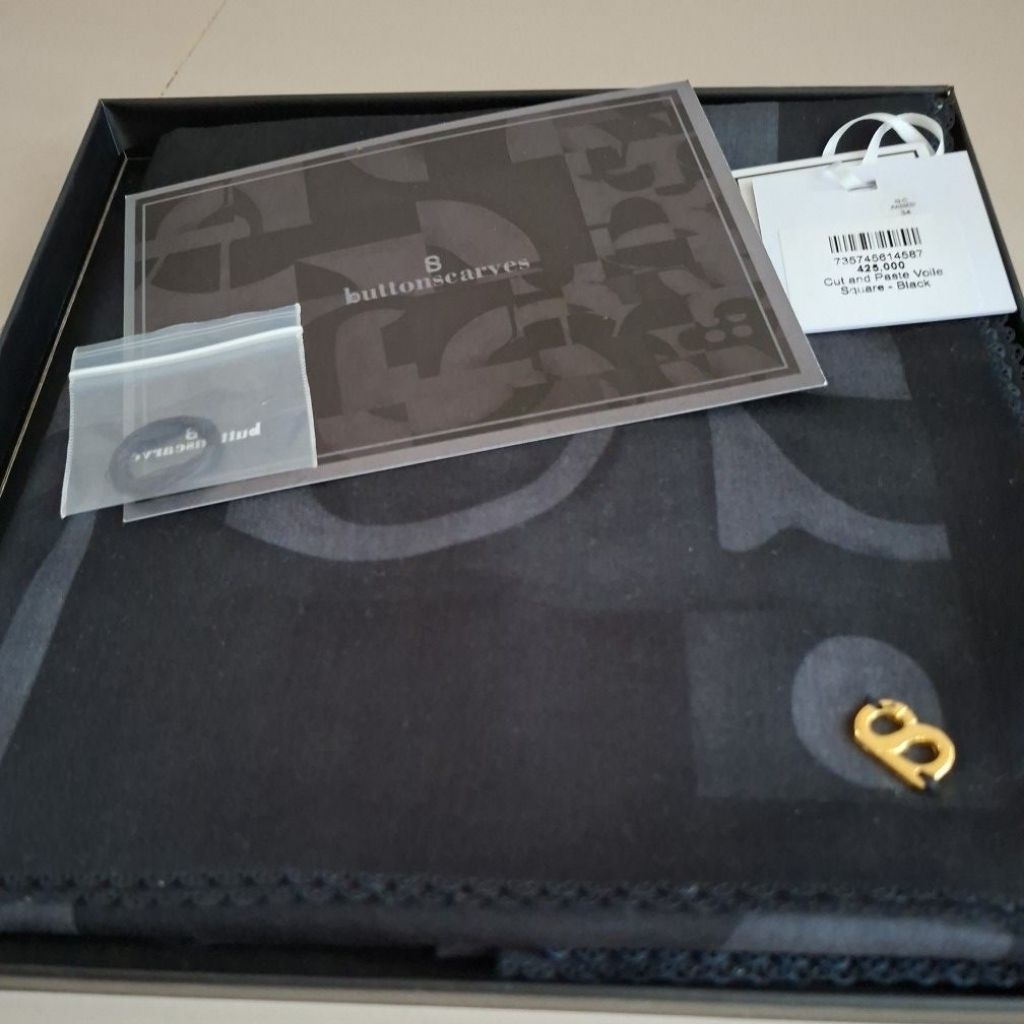 Buttonscarves Cut and Paste Voile