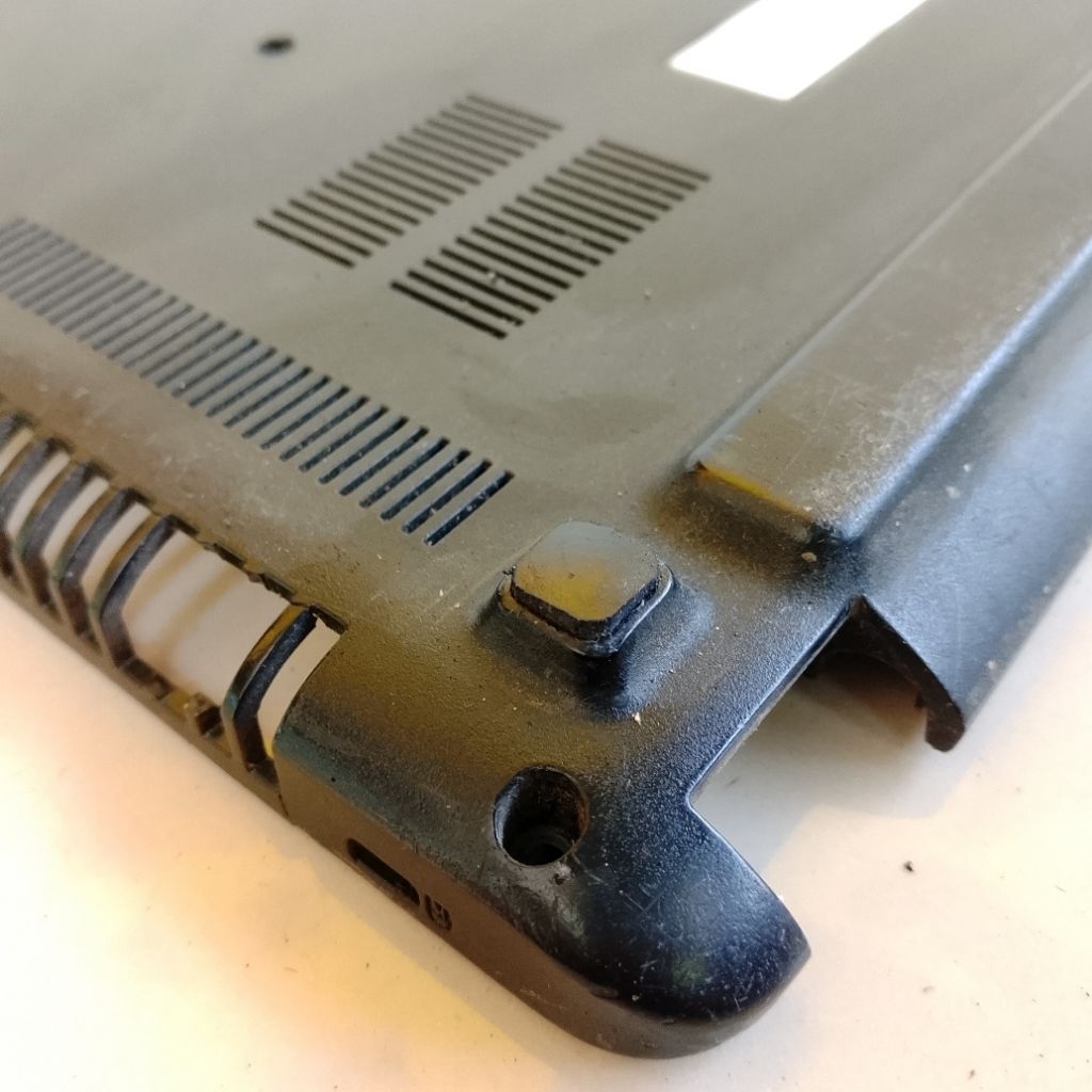 DIY UNIVERSAL Karet Kaki Laptop Acer ESI 420 | Rubber Feet Anti Slip | Dudukan Bawah | Harga Satuan