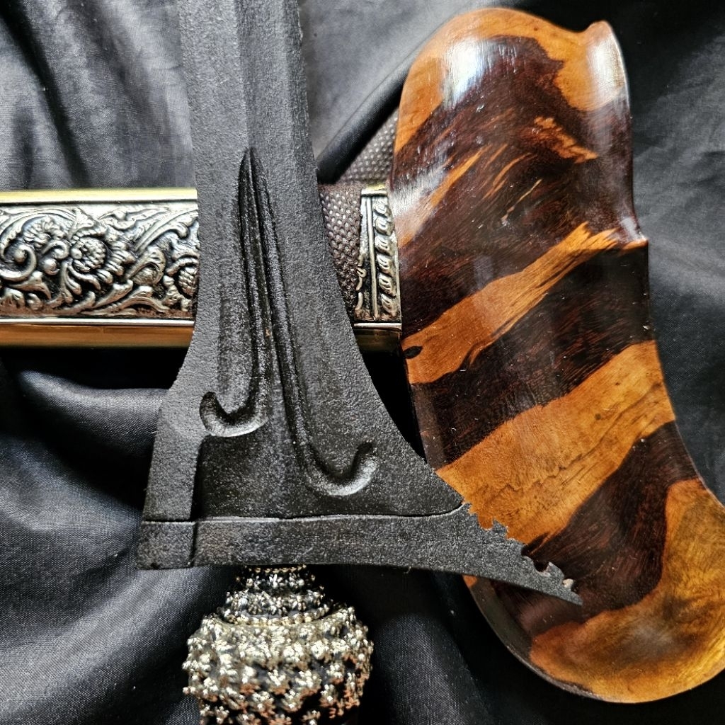 Keris Mageti Pamor Kelengan
