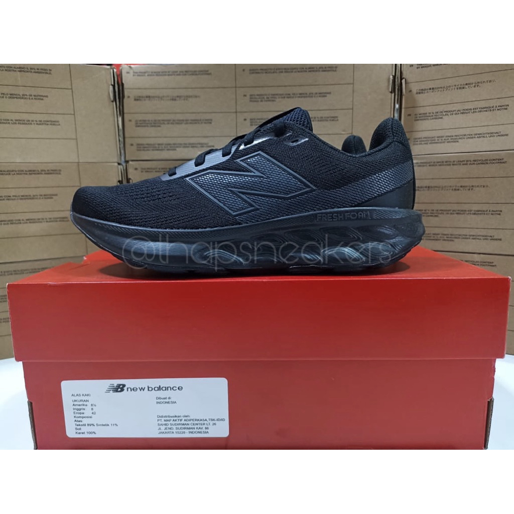 Sepatu Lari Pria NB Fresh Foam 520 V9 Black Original PT MAP Resmi