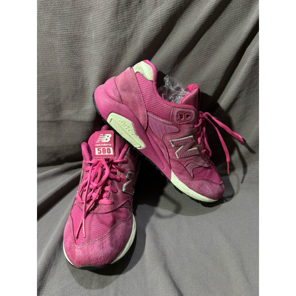 Sepatu second NB 580 pink sz 37,5 (baca deskripsi)