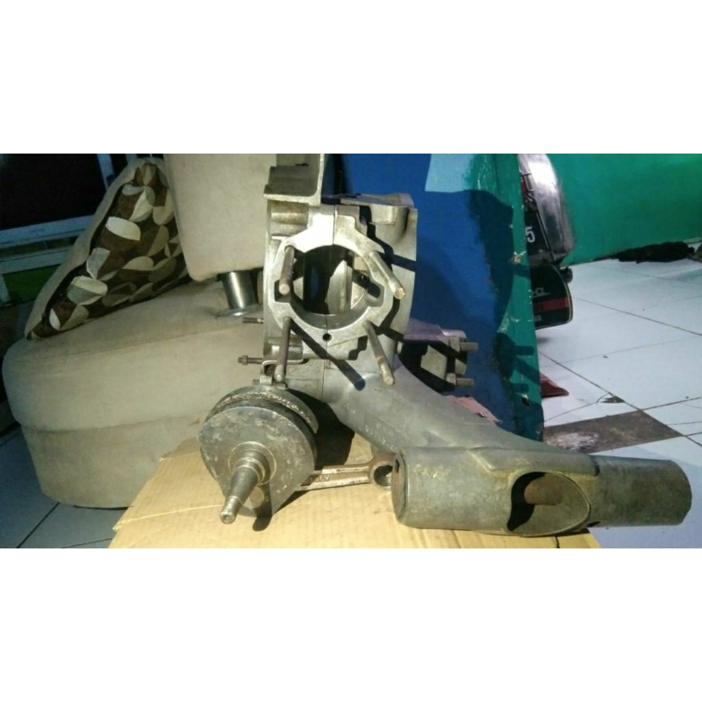 rengkes +kruk as vespa ori super l2 siap pake sudah senter isepan rangkes plus kruk as