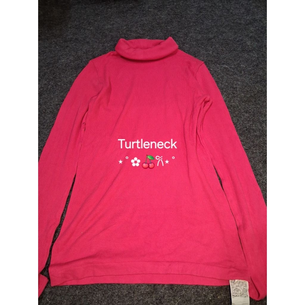 preloved Turtleneck