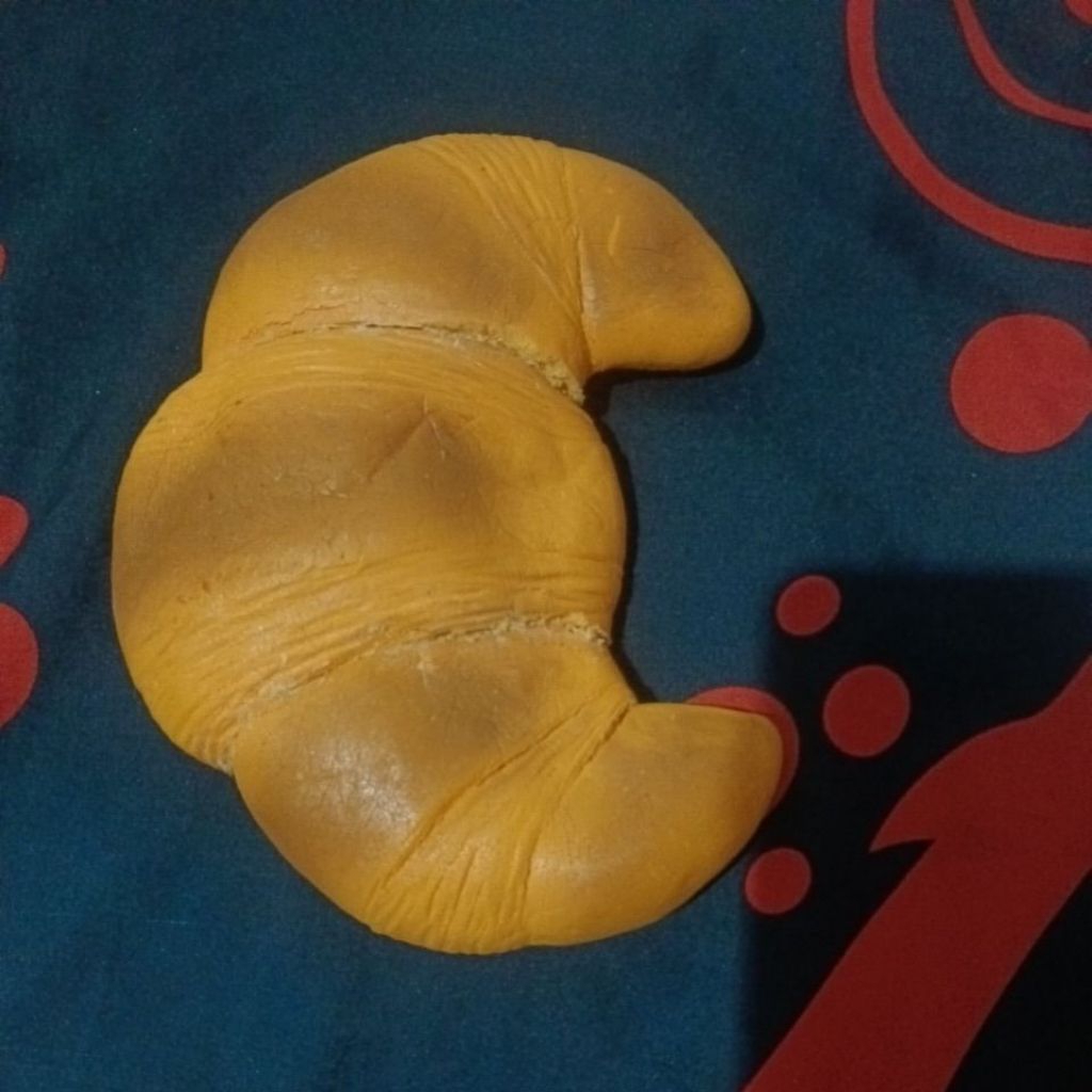 squishy croissant