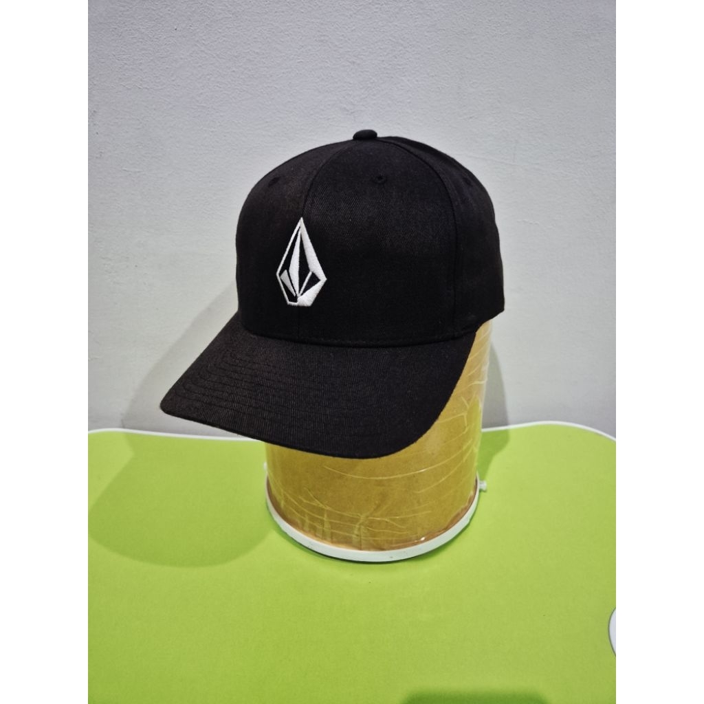 topi volcom